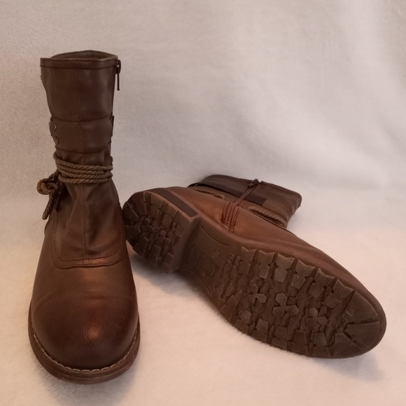 Size 9 Brown Zip Ankle Boots - Picture 4 of 4